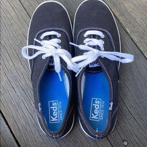 Black keds!!